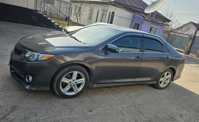 Toyota Camry 2014 года за 10 000 000 тг. в Алматы