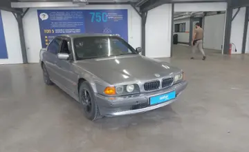 BMW 7 серии 1996 года за 3 000 000 тг. в Астана фото 2