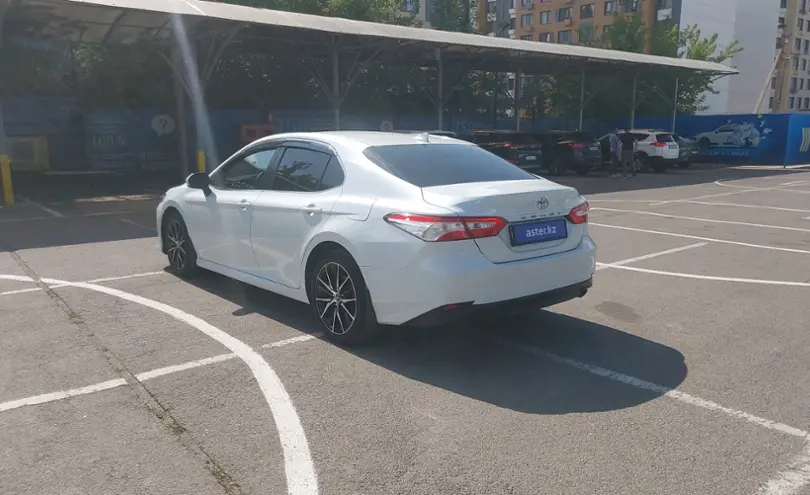 Toyota Camry 2021 года за 15 000 000 тг. в Алматы фото 4