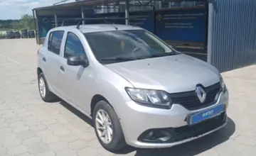 Renault Sandero 2015 года за 2 700 000 тг. в Караганда фото 3