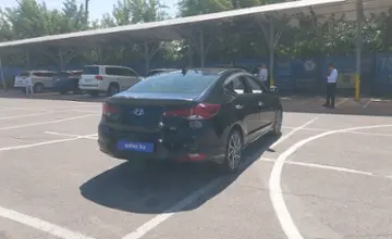 Hyundai Elantra 2019 года за 9 000 000 тг. в Алматы фото 3