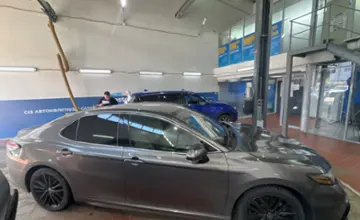 Toyota Camry 2021 года за 13 500 000 тг. в Астана фото 4