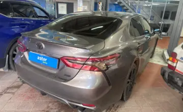 Toyota Camry 2021 года за 13 500 000 тг. в Астана