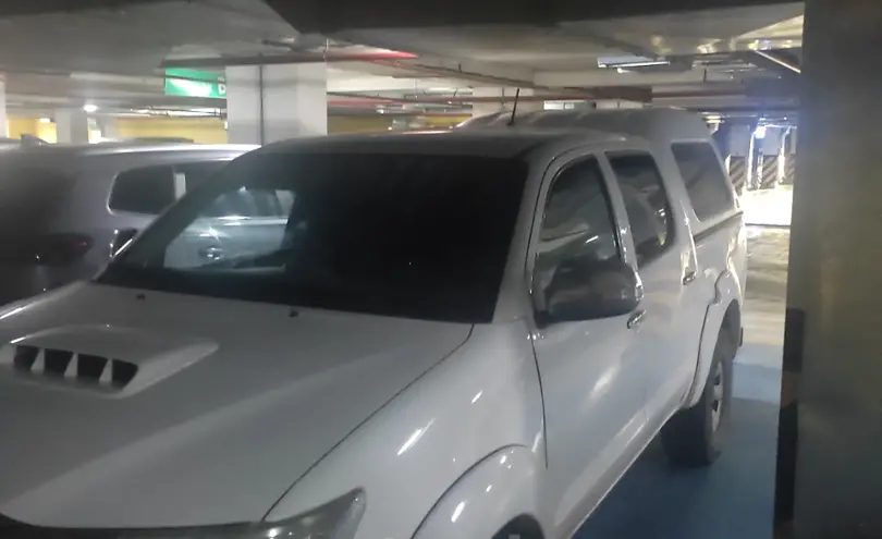 Toyota Hilux 2013 года за 8 500 000 тг. в Астана