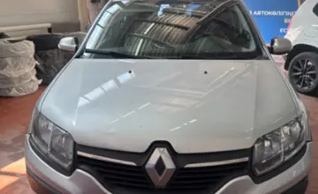 Renault Sandero 2015 года за 3 500 000 тг. в Астана фото 2