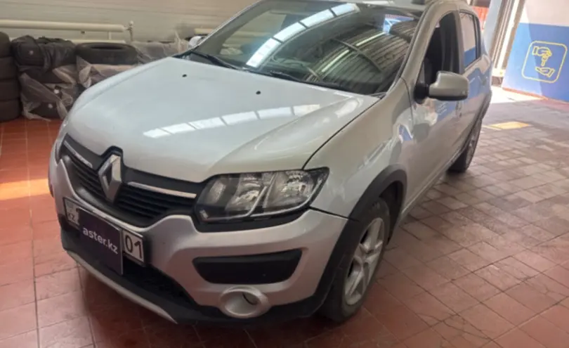 Renault Sandero 2015 года за 3 500 000 тг. в Астана