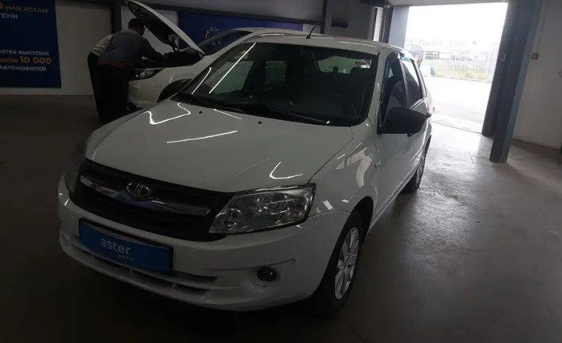 LADA (ВАЗ) Granta 2013 года за 2 900 000 тг. в Астана