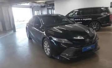 Toyota Camry 2018 года за 13 000 000 тг. в Астана фото 2