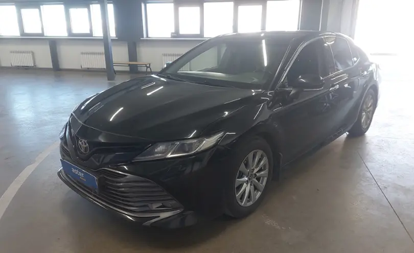 Toyota Camry 2018 года за 13 000 000 тг. в Астана