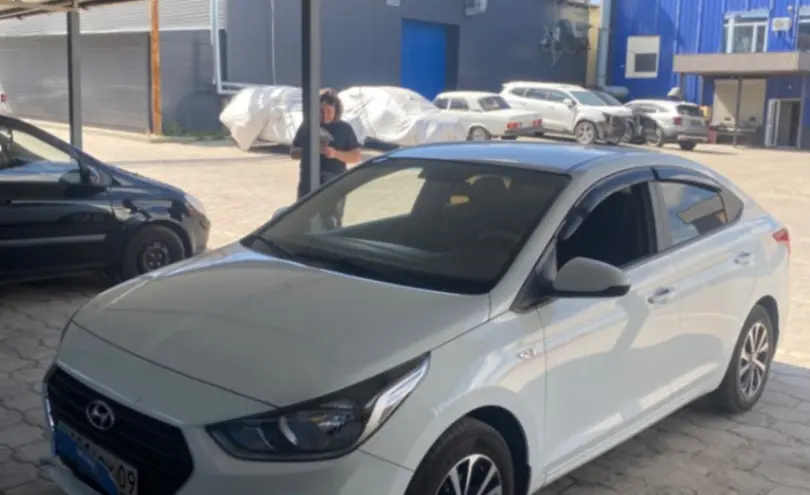Hyundai Accent 2019 года за 7 200 000 тг. в Караганда