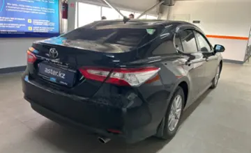 Toyota Camry 2019 года за 11 000 000 тг. в Уральск