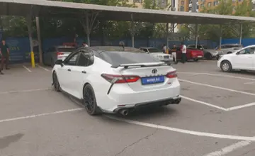 Toyota Camry 2022 года за 18 750 000 тг. в Алматы фото 4