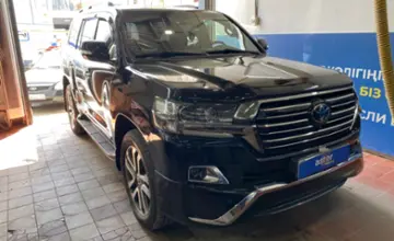Toyota Land Cruiser 2016 года за 34 000 000 тг. в Астана фото 3