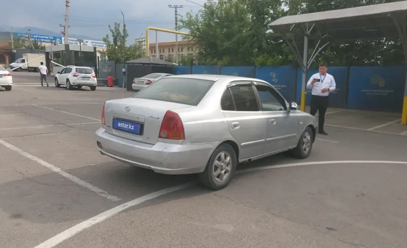 Hyundai Accent 2004 года за 2 000 000 тг. в Алматы фото 3