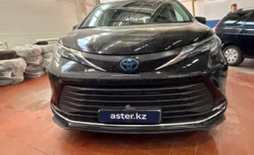 Toyota Sienna 2021 года за 16 000 000 тг. в Астана фото 2
