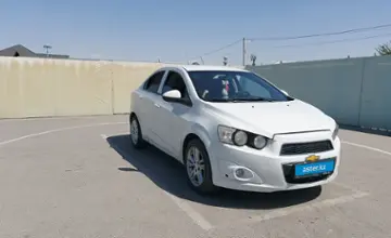 Chevrolet Aveo 2014 года за 4 500 000 тг. в Шымкент фото 2