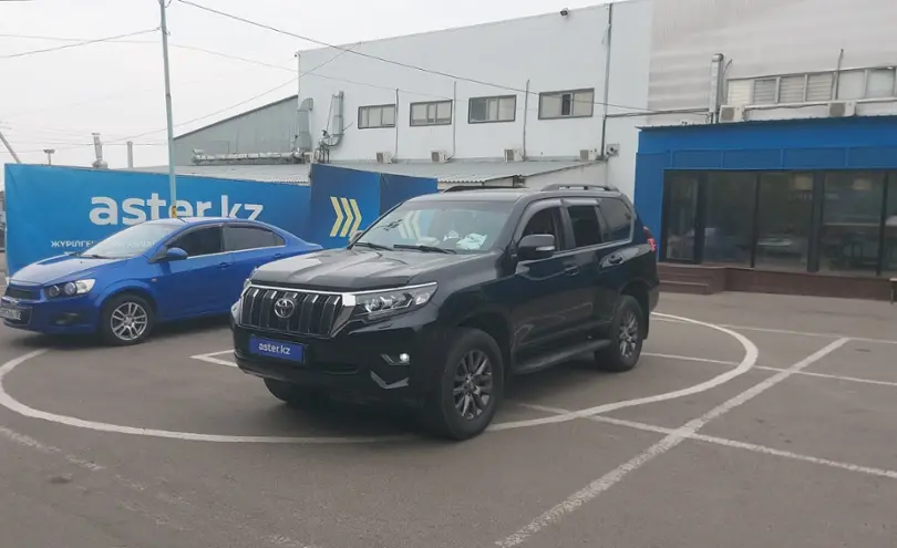 Toyota Land Cruiser Prado 2018 года за 25 000 000 тг. в Алматы