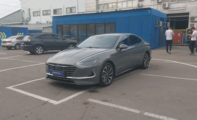 Hyundai Sonata 2023 года за 13 500 000 тг. в Алматы