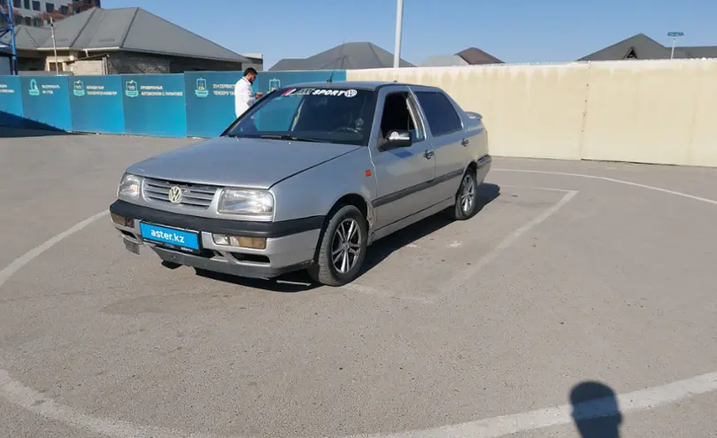 Volkswagen Vento 1994 года за 1 000 000 тг. в Шымкент