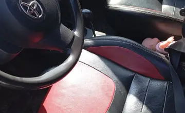 Toyota Yaris 2012