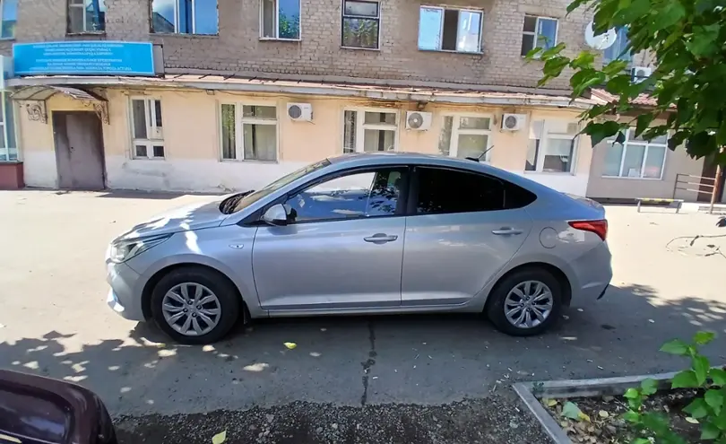 Hyundai Accent 2019 года за 7 000 000 тг. в Астана