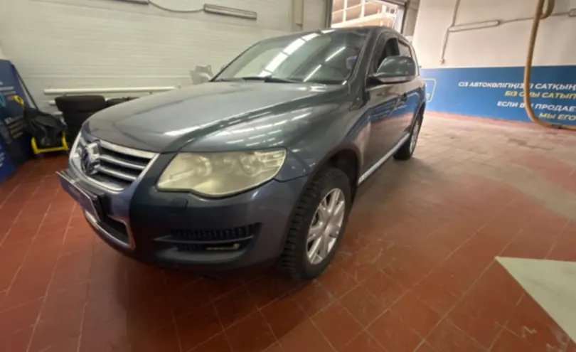 Volkswagen Touareg 2007 года за 3 700 000 тг. в Астана