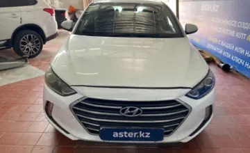 Hyundai Elantra 2018 года за 7 000 000 тг. в Астана фото 2