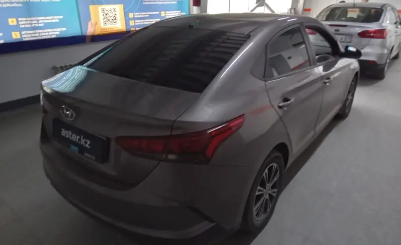 Hyundai Accent 2021 года за 7 200 000 тг. в Уральск фото 5
