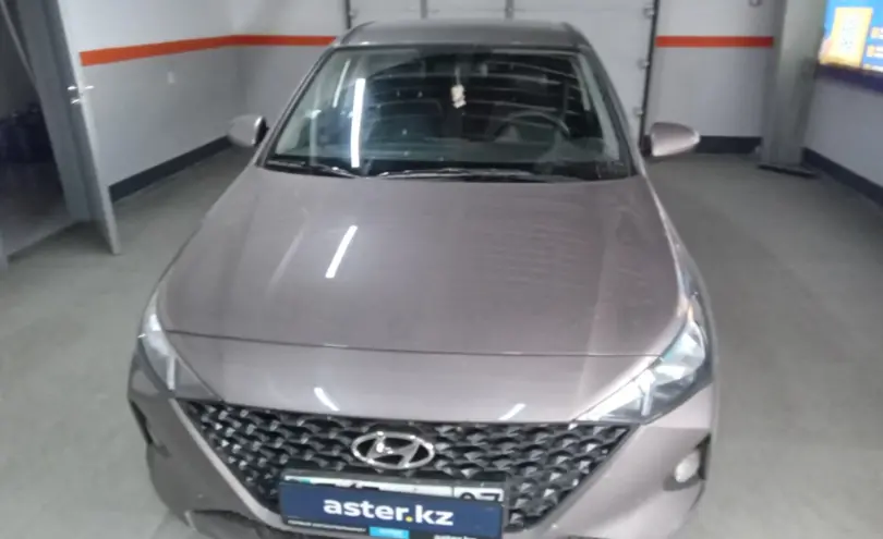 Hyundai Accent 2021 года за 7 200 000 тг. в Уральск фото 2