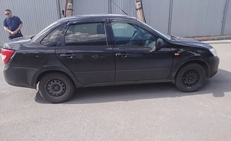 LADA (ВАЗ) Granta 2014 года за 3 000 000 тг. в Атырау фото 4
