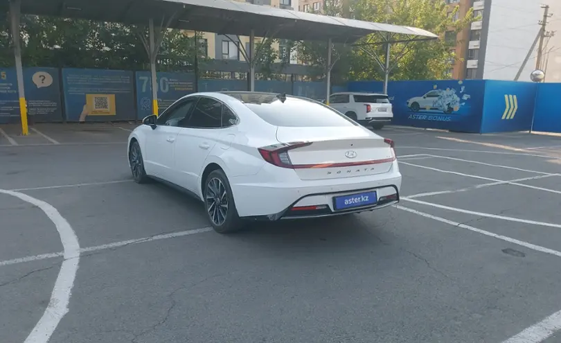 Hyundai Sonata 2022 года за 12 000 000 тг. в Алматы фото 4