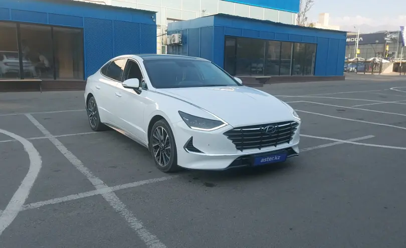 Hyundai Sonata 2022 года за 12 000 000 тг. в Алматы фото 2