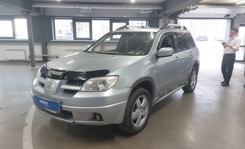 Mitsubishi Outlander 2004 года за 3 800 000 тг. в Астана
