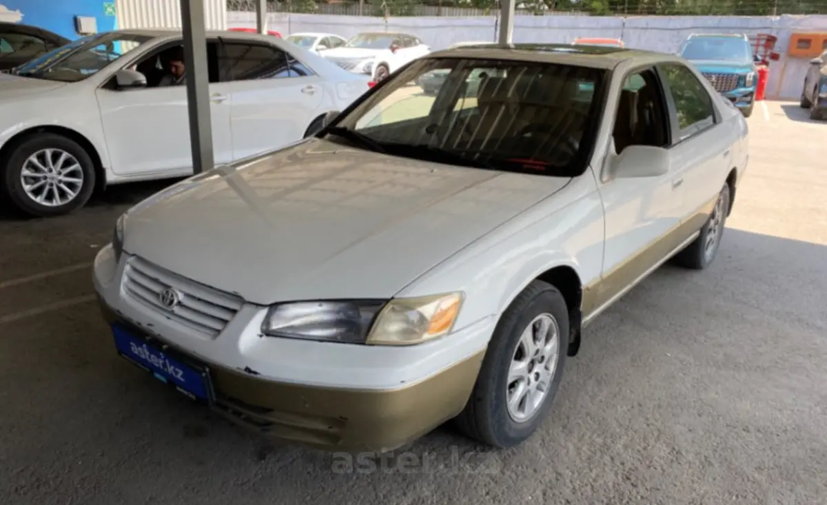 Toyota Camry 1998 года за 3 000 000 тг. в Алматы