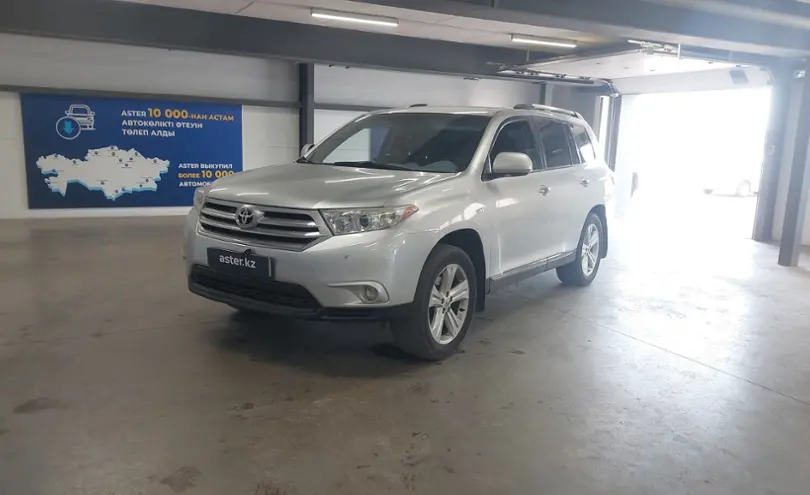 Toyota Highlander 2010 года за 12 000 000 тг. в Астана