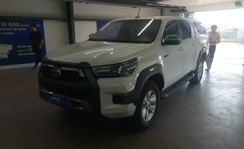 Toyota Hilux 2018 года за 17 000 000 тг. в Астана