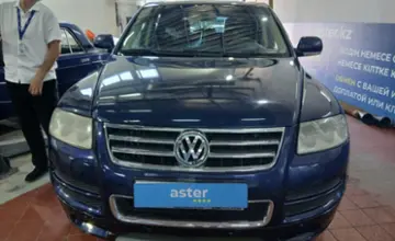 Volkswagen Touareg 2004 года за 4 000 000 тг. в Астана фото 2
