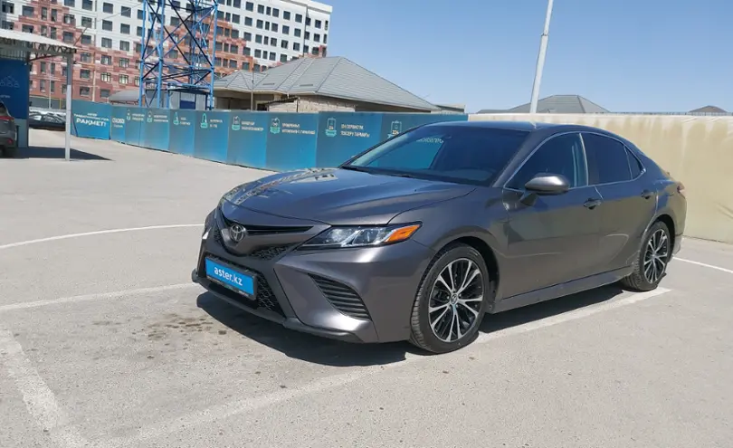 Toyota Camry 2020 года за 13 000 000 тг. в Шымкент