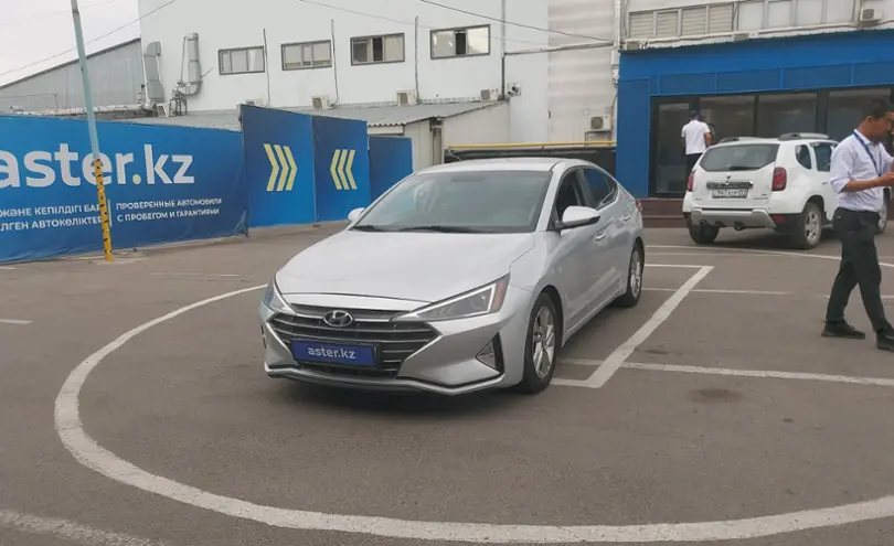 Hyundai Elantra 2018 года за 6 000 000 тг. в Алматы