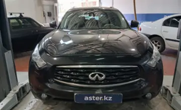 Infiniti FX 2010 года за 10 000 000 тг. в Астана фото 2