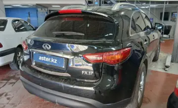 Infiniti FX 2010 года за 10 000 000 тг. в Астана