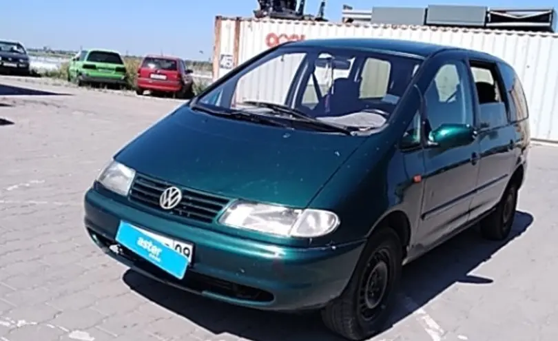 Volkswagen Sharan 1996 года за 1 500 000 тг. в Караганда