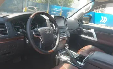 Toyota Land Cruiser 2017 года за 32 000 000 тг. в Алматы фото 5