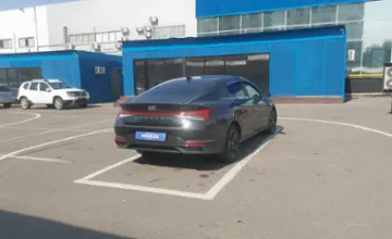 Hyundai Elantra 2023 года за 9 500 000 тг. в Алматы фото 2