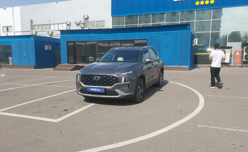 Hyundai Santa Fe 2023 года за 20 000 000 тг. в Алматы