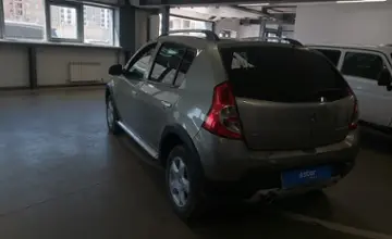 Renault Sandero 2014