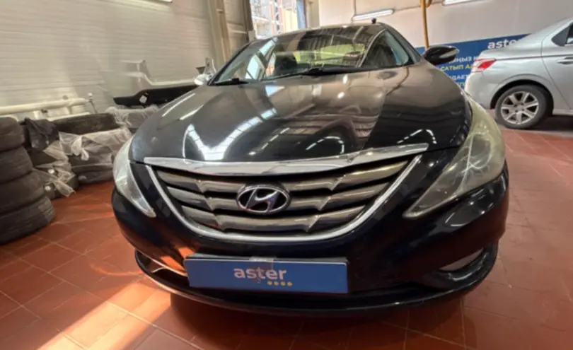 Hyundai Sonata 2010 года за 5 400 000 тг. в Астана фото 2