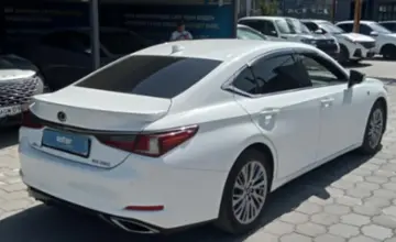 Lexus ES 2018 года за 19 000 000 тг. в Караганда