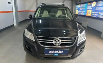 Volkswagen Tiguan 2011 года за 5 500 000 тг. в Уральск фото 2