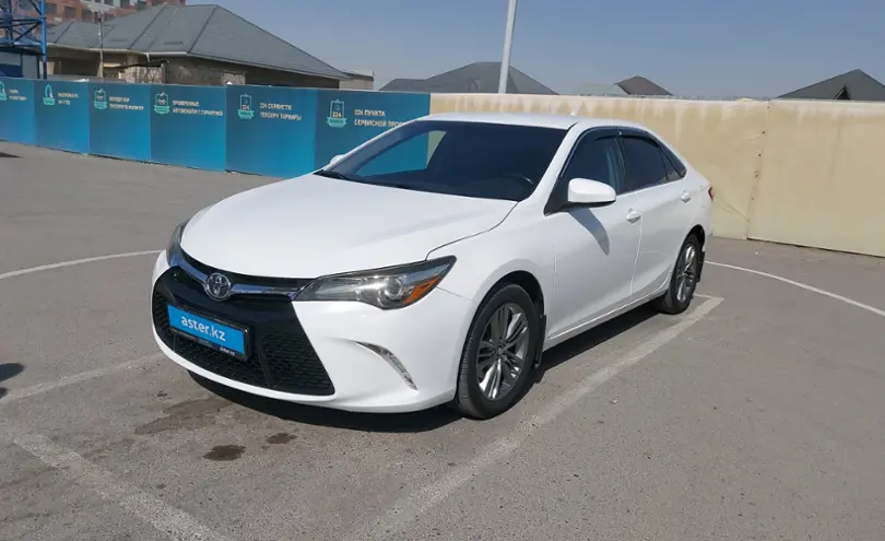 Toyota Camry 2016 года за 9 000 000 тг. в Шымкент